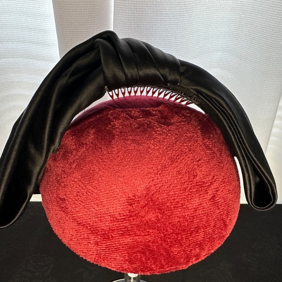 VINTAGE Bergdorf Goodman Black Silk Faux Turban Twist Hair Bow w/ Comb - Picture 2 of 4